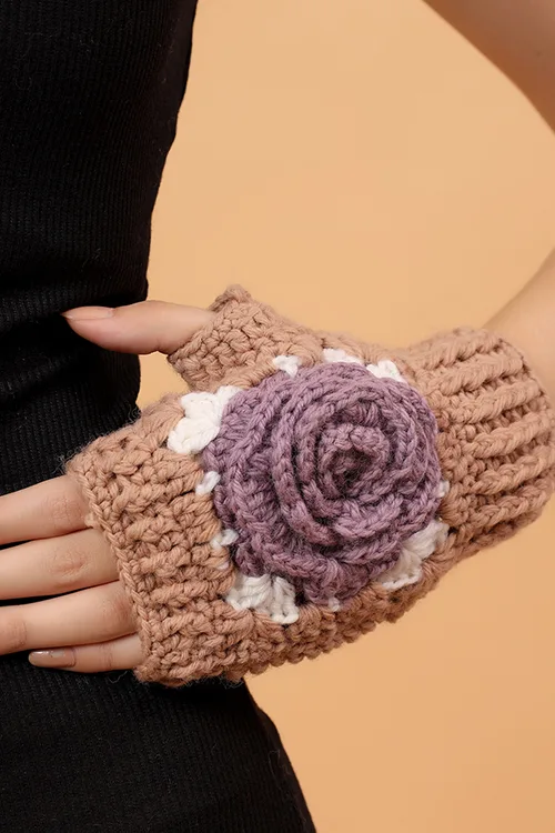 Ajoobaa "Rose" Fingerless Crochet Gloves - Image 4