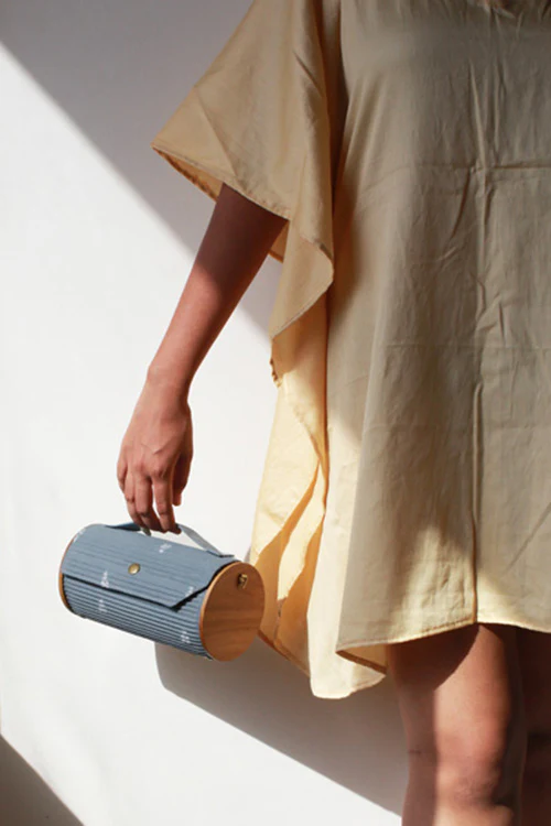 Lukka Chuppi Ash Gray Round Clutch - Single Sleeve - Image 7