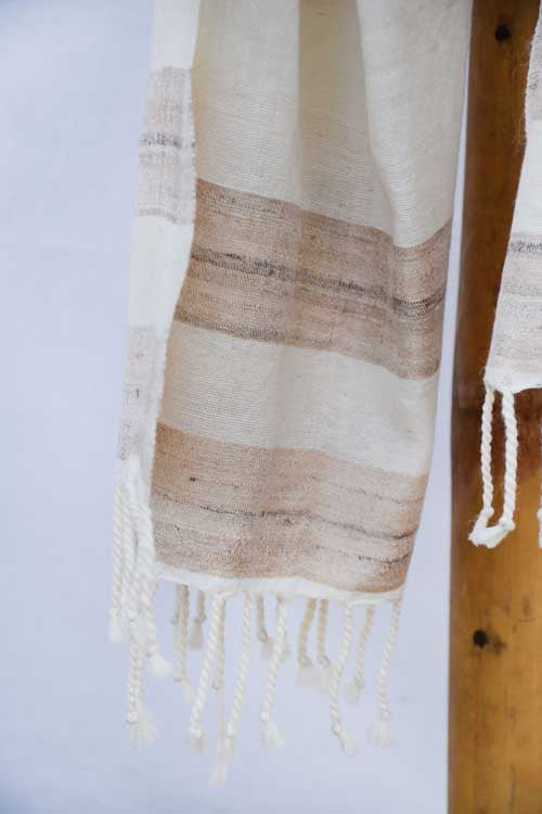 Avani-KumaonSilk wool stole - Image 3