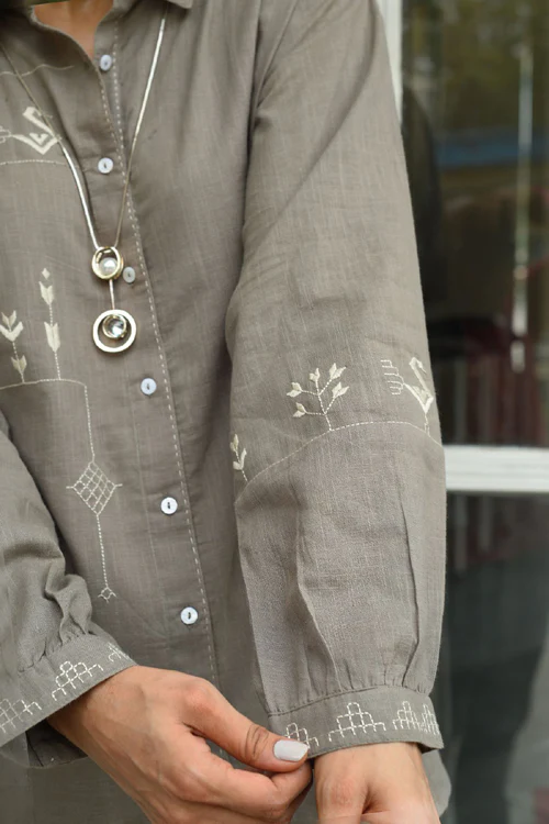 Rangsutra Bagh Cotton Full Sleeve Grey Hand Embroidered Top - Image 6