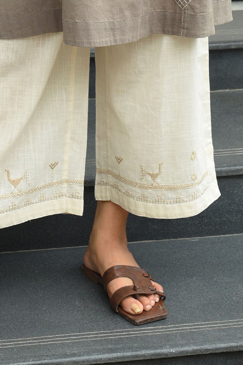 Rangsutra Bagh Cotton Off White Hand Embroidered Bottom - Image 3