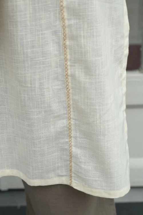 Rangsutra Bagh Cotton Round Neck Off White Hand Embroidered Kurta - Image 6