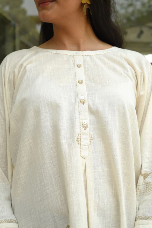 Rangsutra Bagh Cotton Round Neck Off White Hand Embroidered Top - Image 2