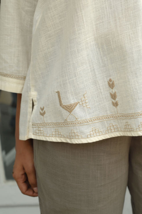 Rangsutra Bagh Cotton Round Neck Off White Hand Embroidered Top - Image 3