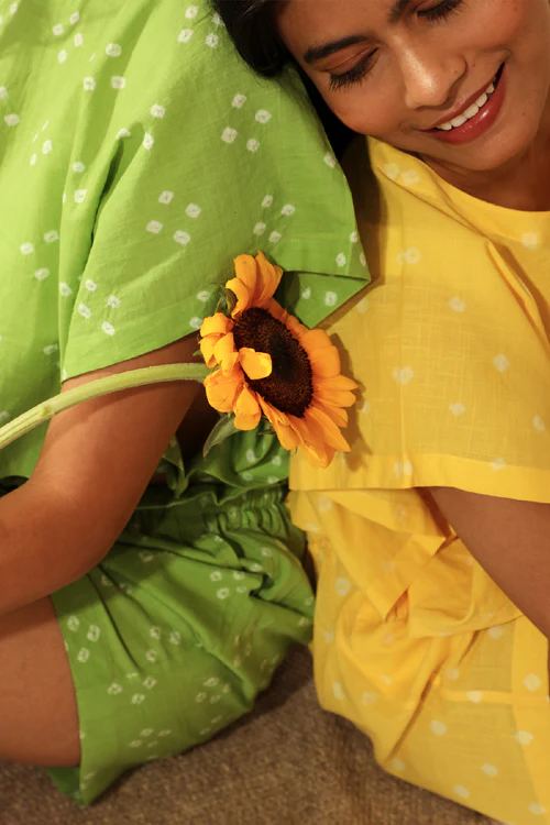 Rangsutra Bandhani Side Open Crop Top In Electric Yellow - Image 13