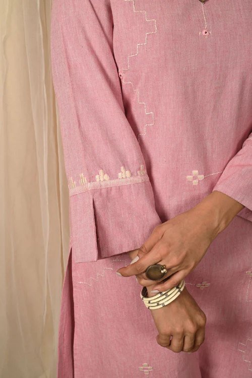 Rangsutra Baori Pink Hand Embroidered Round Neck Kurta - Image 2