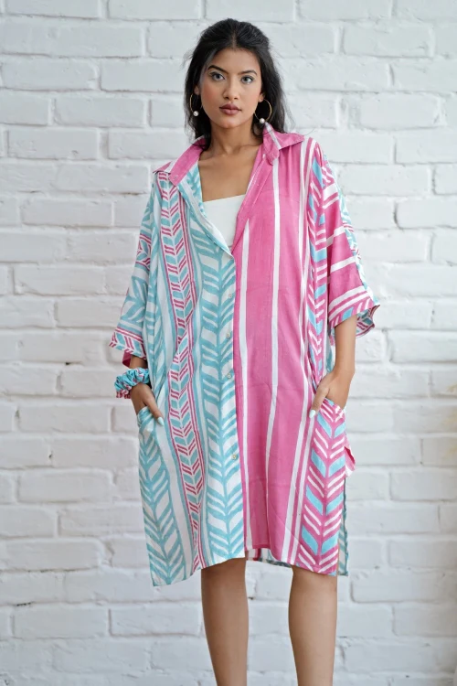 Sooti Syahi Barbie In Pink Hand Block Printed Oversize Shirt - Image 2
