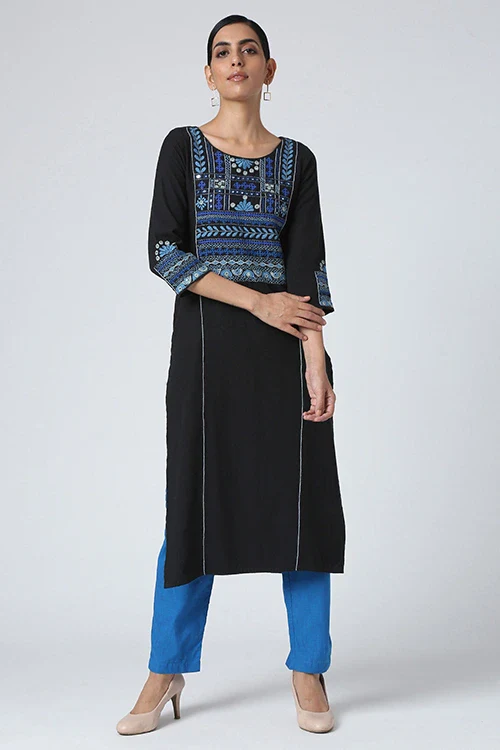 Okhai 'Bavariyo' Cotton Handloom Mirror Work Embroidery Kurta