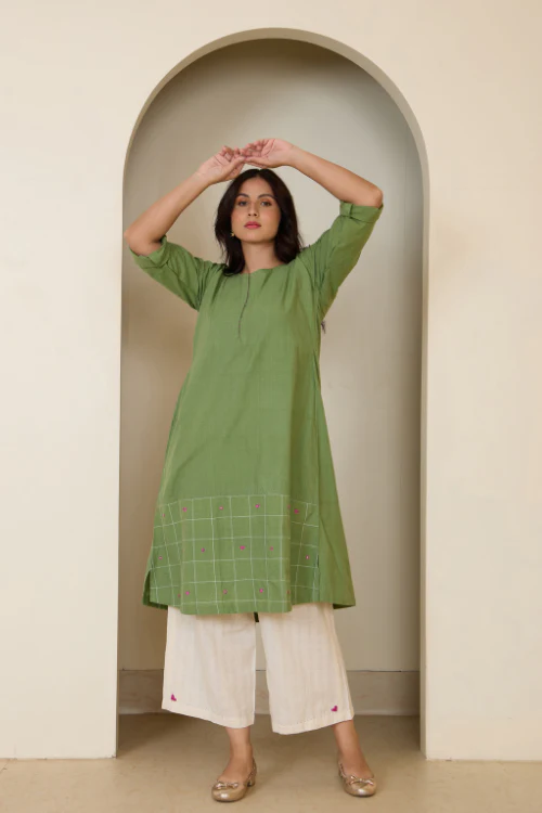 Bebaak Ada Heart Hand Embroidered & Handwoven Tunic Set - Image 6