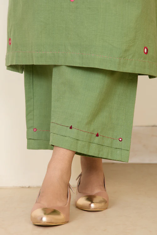 Bebaak Ada Mirror Hand Embroidered & Handwoven Kurta Set - Image 5