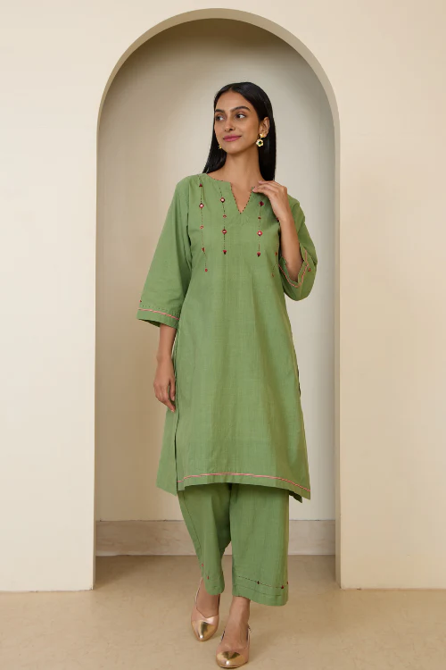Bebaak Ada Mirror Hand Embroidered & Handwoven Kurta Set - Image 6