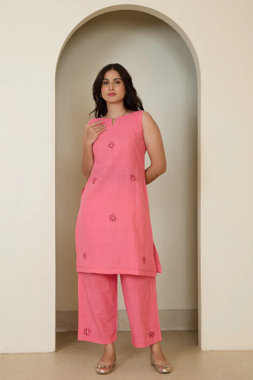 Bebaak Dia Daisy Handwoven & Hand Embroidered Kurta Set - Image 4