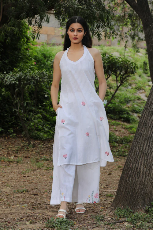 Bebaak Indian Rose Handpainted & Handwoven Tunic Set