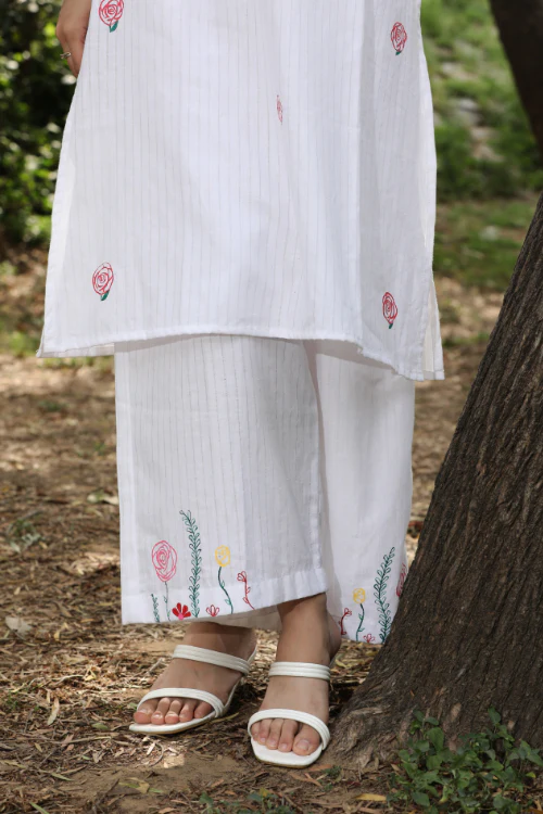 Bebaak Indian Rose Handpainted & Handwoven Tunic Set - Image 2