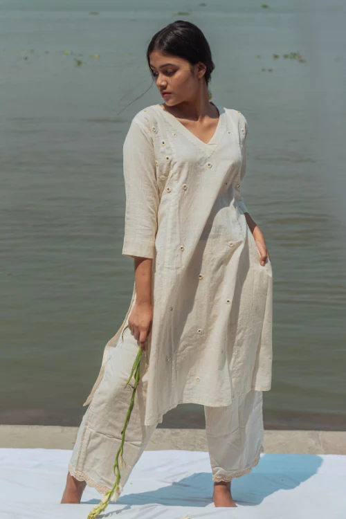 Bebaak Maahi Mirror Muslin Kurta Set - Image 6
