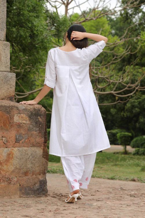 Bebaak Surriaya Handpainted & Handwoven Salwar Suit - Image 6