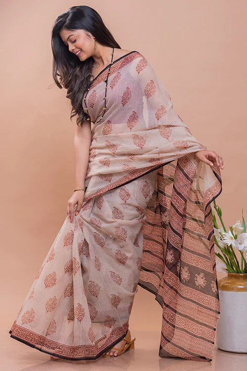 TICH Summer Moods. Bagru Block Printed Kota Doria Saree - Beige Motif - Image 3