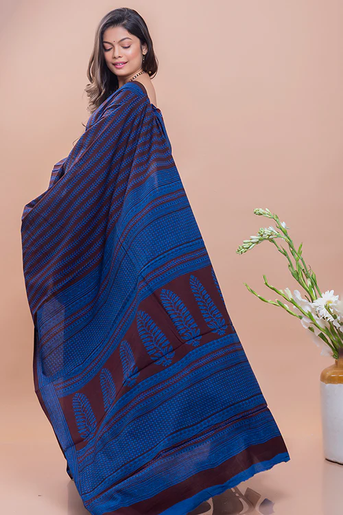 Bagh Hand Block Printed Cotton Saree - Black & Blue Vine - Image 4