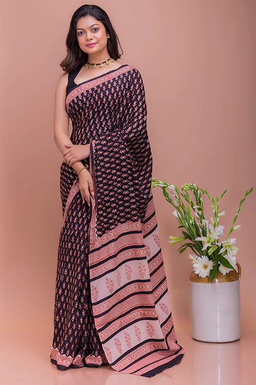 TICH Summer Classics. Bagru Block Printed Mulmul Cotton Saree - Black Flora - Image 3