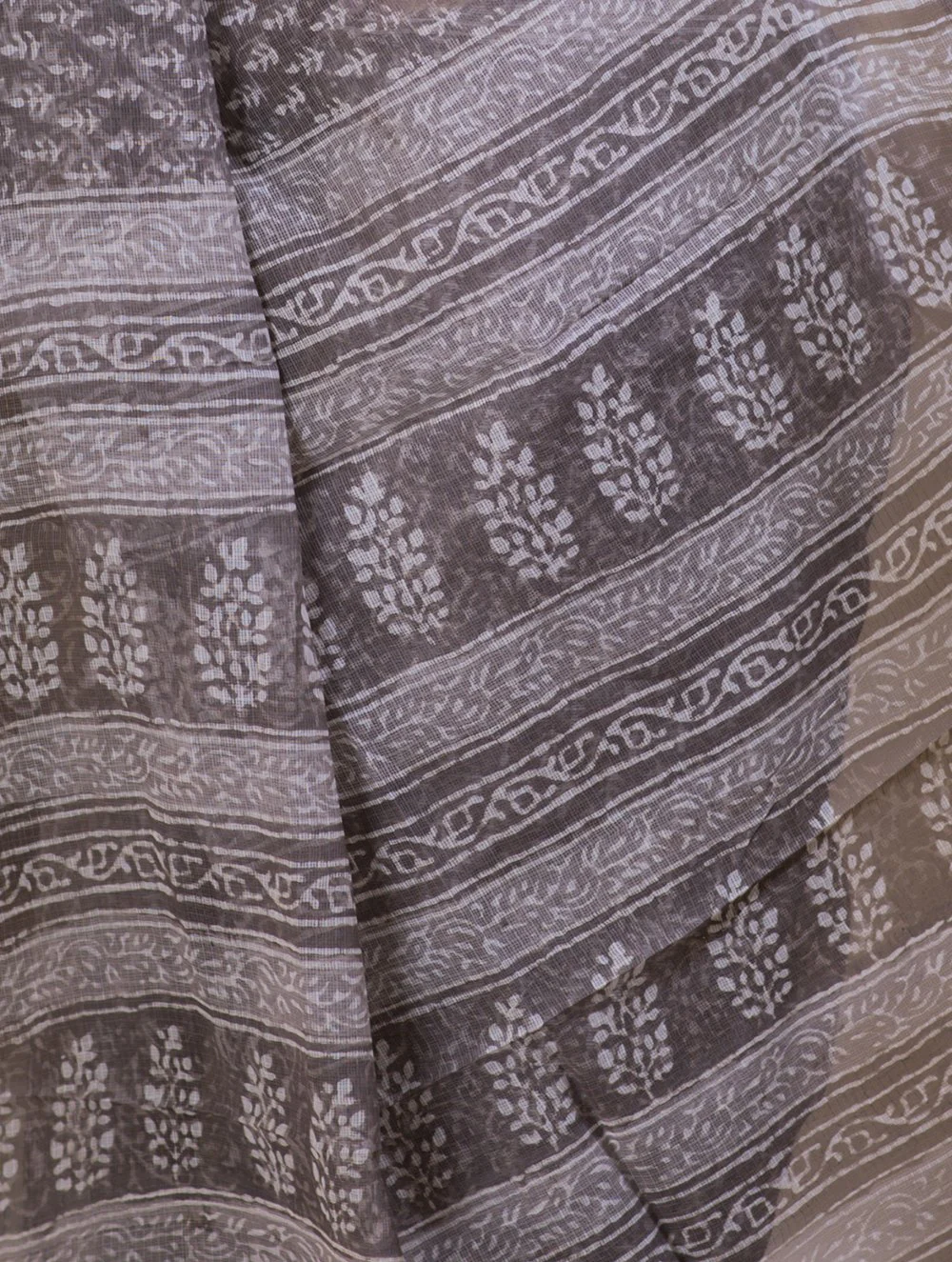 TICH Light & Cool. Bagru Block Printed Kota Doria Saree - Blooming Buds (Without Blouse Piece) - Image 3