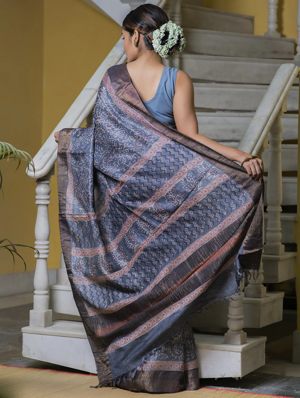 TICH Festive & Exclusive Tassar Silk Sanganeri Bagru Saree (With Blouse Piece) - Blue Grey, Pink & Dull Gold - Image 3