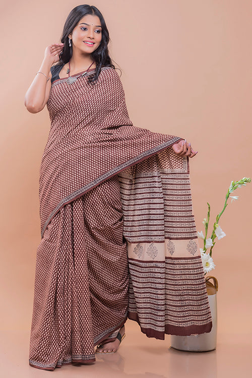 TICH Summer Classics. Bagru Block Printed Mulmul Cotton Saree - Brown Buds - Image 4