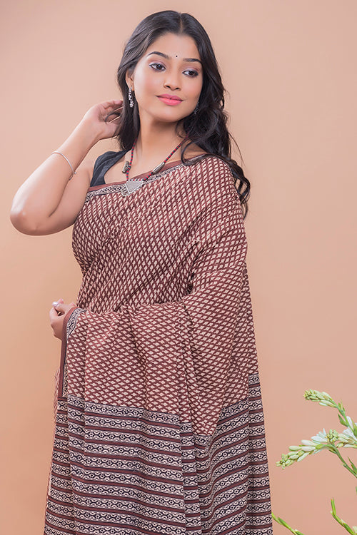 TICH Summer Classics. Bagru Block Printed Mulmul Cotton Saree - Brown Buds - Image 6