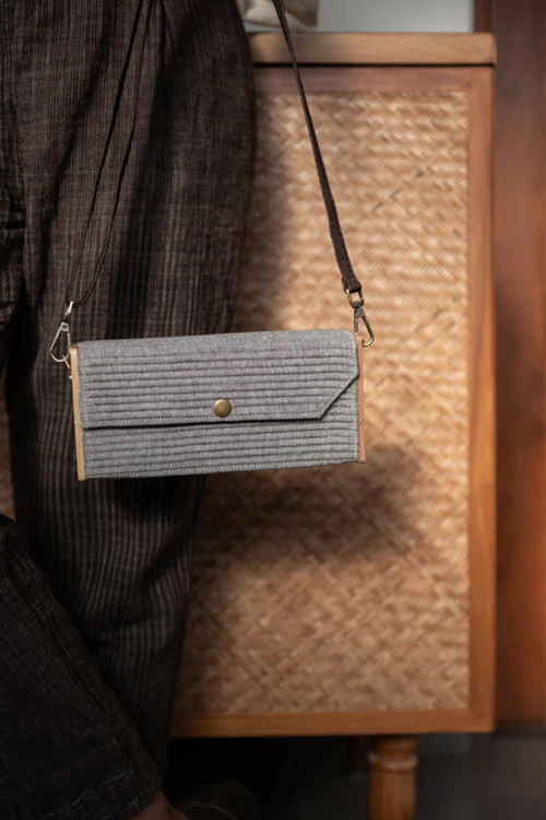 Lukka Chuppi Cadet Mini Clutch - Single Sleeve - Image 2