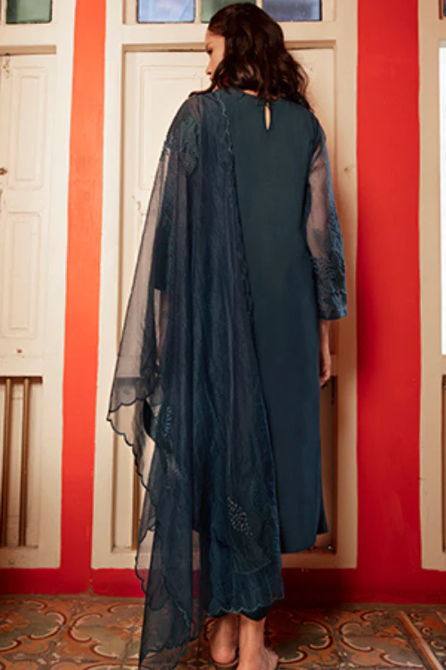 Chambray & Co. Roohani Kurta Set - Image 4