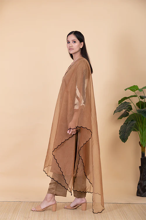 Chambray & Co.'S Ashi Hand Emboirdered Vegan Silk Coord Set - Image 3
