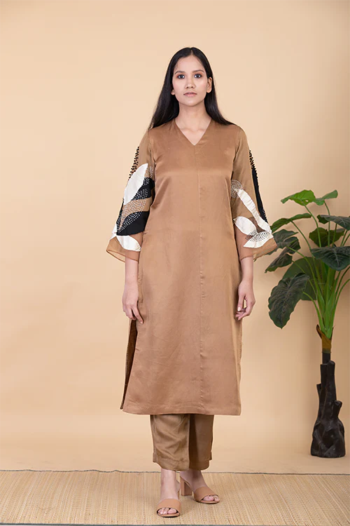 Chambray & Co.'S Ashi Hand Emboirdered Vegan Silk Coord Set - Image 8