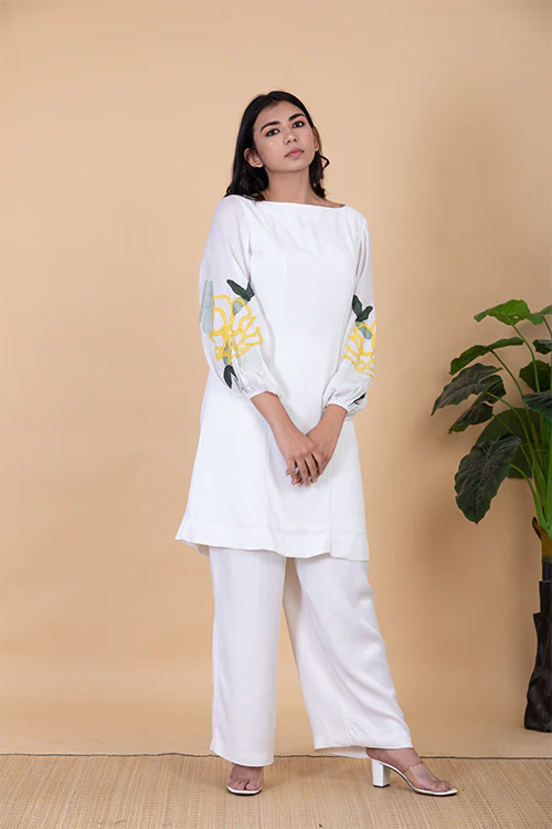 Chambray & Co.'S Aurora Applique Vegan Silk Coord Set - Image 4