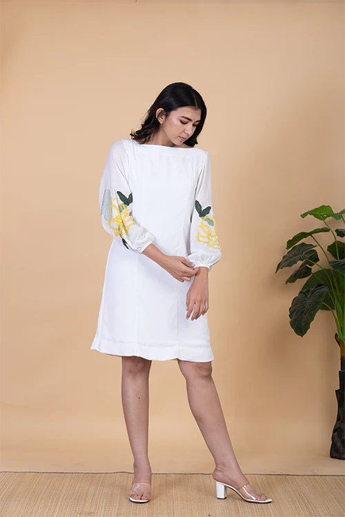 Chambray & Co.'S Aurora Applique Vegan Silk Coord Set - Image 5