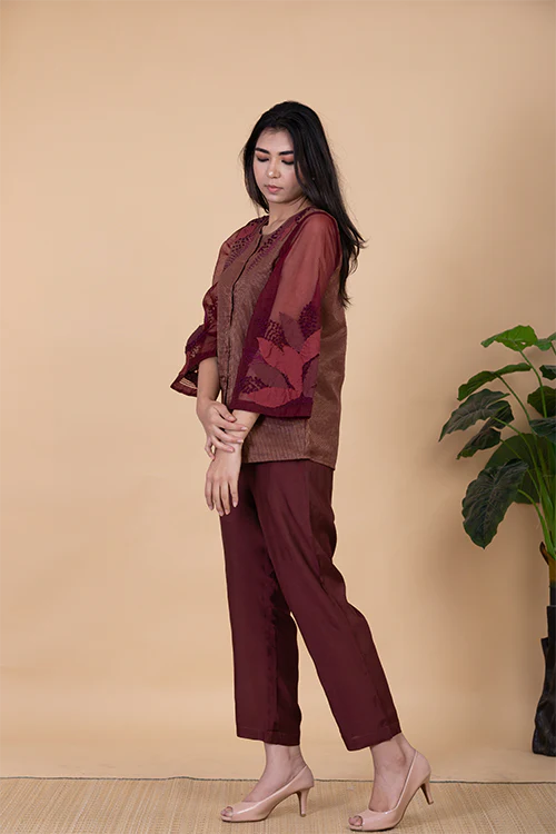 Chambray & Co.'S Daliah Applique Vegan Silk Coord Set - Image 2
