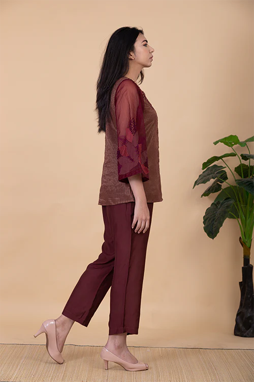 Chambray & Co.'S Daliah Applique Vegan Silk Coord Set - Image 3