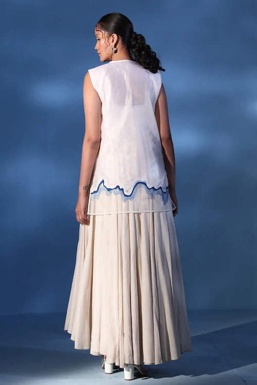 Chambray & Co.'S Evian Resham Thread Embroidery Silk Set - Image 12