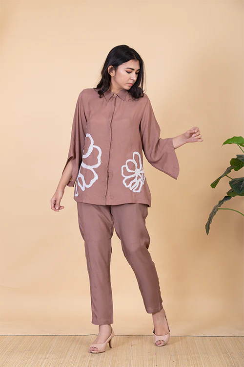 Chambray & Co.'S Faiza Applique Vegan Silk Coord Set - Image 3