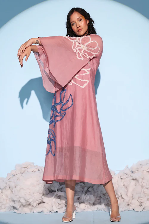 Chambray & Co.'S  Set Elenor Ravelled Applique Silk Set - Image 2