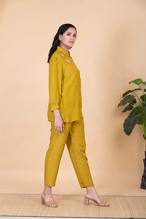 Chambray & Co.'S Yasemine Applique Vegan Silk Coord Set - Image 3