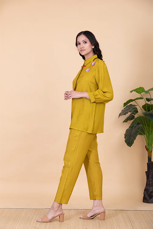 Chambray & Co.'S Yasemine Applique Vegan Silk Coord Set - Image 4