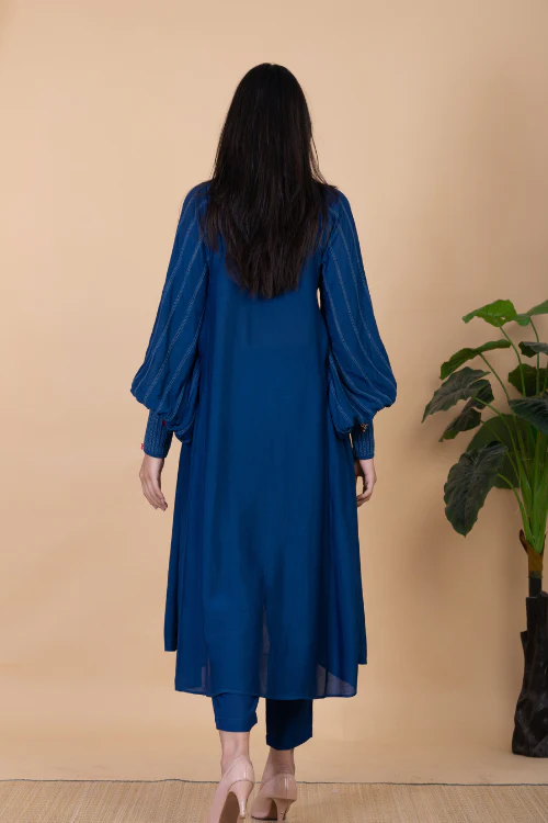 Chambray & Co.'S Zairi Hand Emboirdered Vegan Silk Coord Set - Image 3