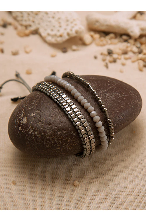 Dhaaga Chic Glam Silver Gray Bracelet Set - Image 4