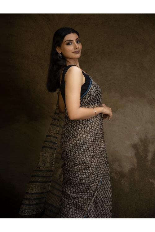 TICH Classic Appeal. Bagru Hand Block Printed Kota Doria Saree - Black Florets - Image 12