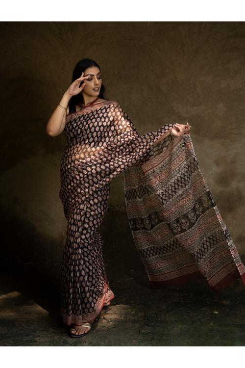 Classic Appeal. Bagru Hand Block Printed Kota Doria Saree - Black Ornate - Image 11
