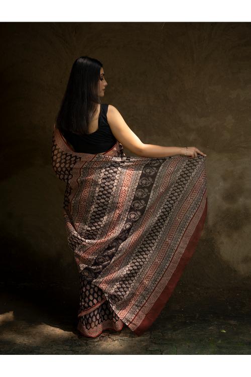 Classic Appeal. Bagru Hand Block Printed Kota Doria Saree - Black Ornate - Image 6