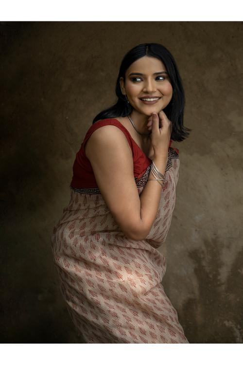 TICH Classic Appeal. Bagru Hand Block Printed Kota Doria Saree - Red Leaf - Image 7