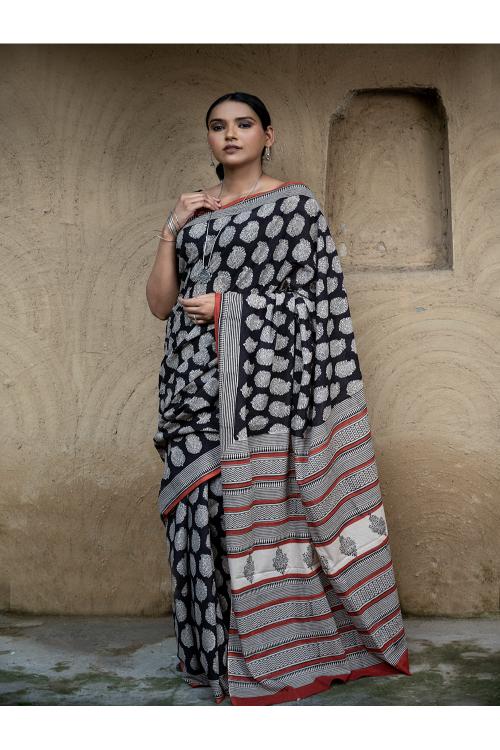 TICH Classic Appeal. Bagru Hand Block Printed Mul Cotton Saree - Black Paisley - Image 2
