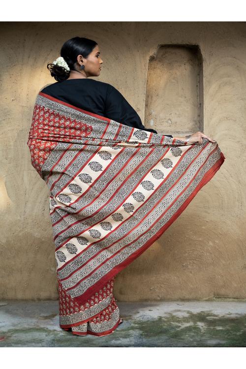 TICH Classic Appeal. Bagru Hand Block Printed Mul Cotton Saree - Vibrant Flora - Image 12