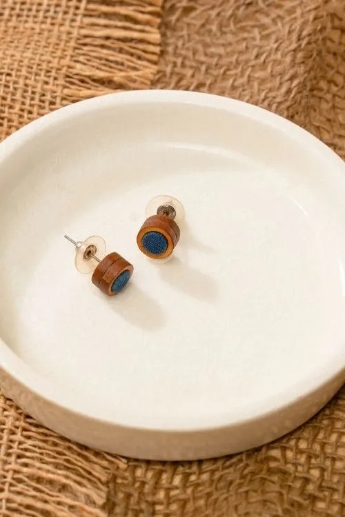WHE Unisex Blue Round Repurposed Fabric And Wood Pendant & Studs - Image 2