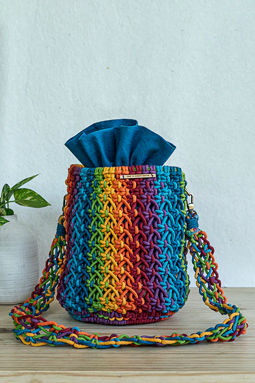 108Knots Cosmos Blended Hand-Knotted Bucket Bag - Image 6
